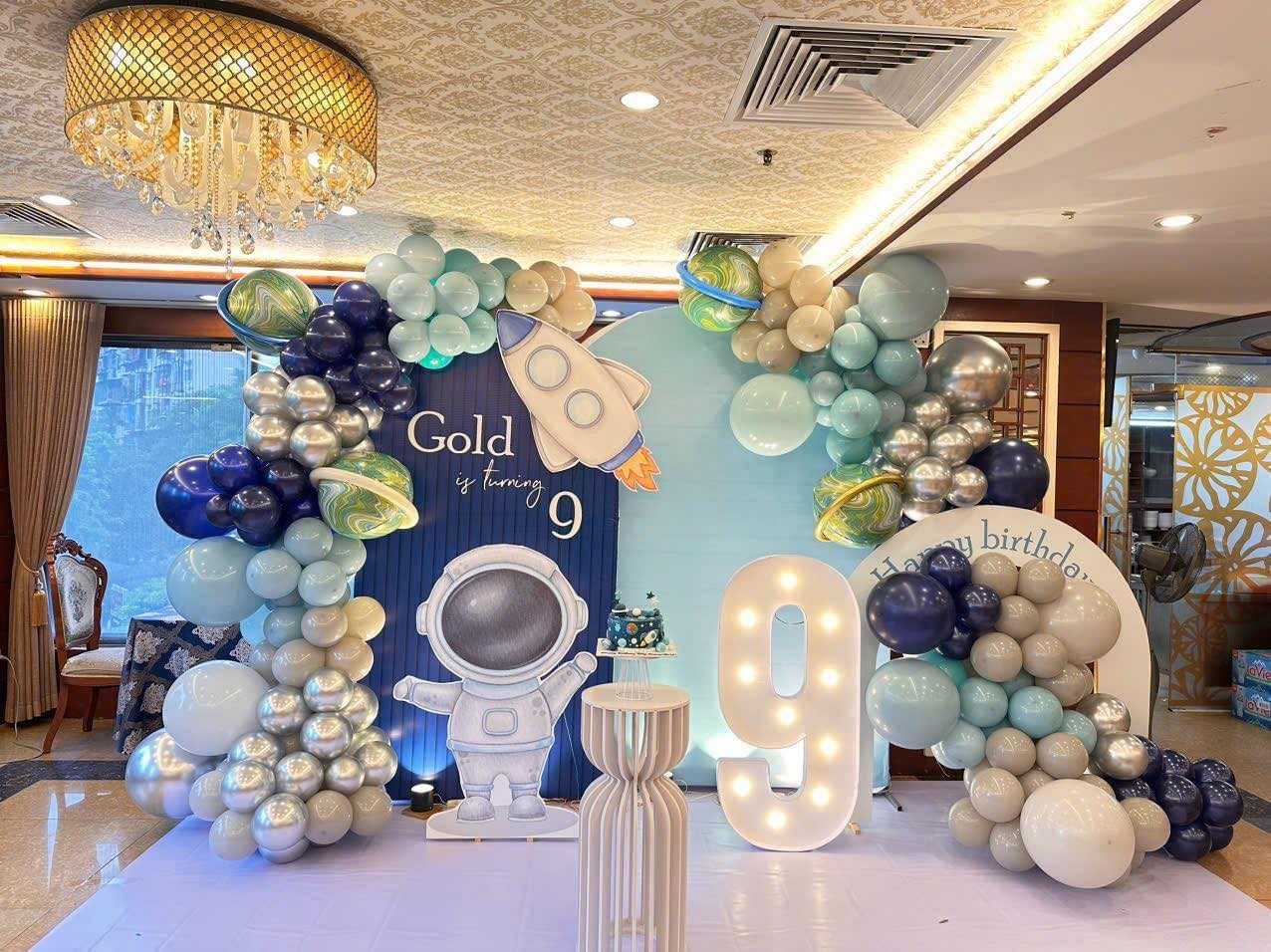 Trang trí sinh nhật cho bé tại Hà Nội theo chủ đề baby shark