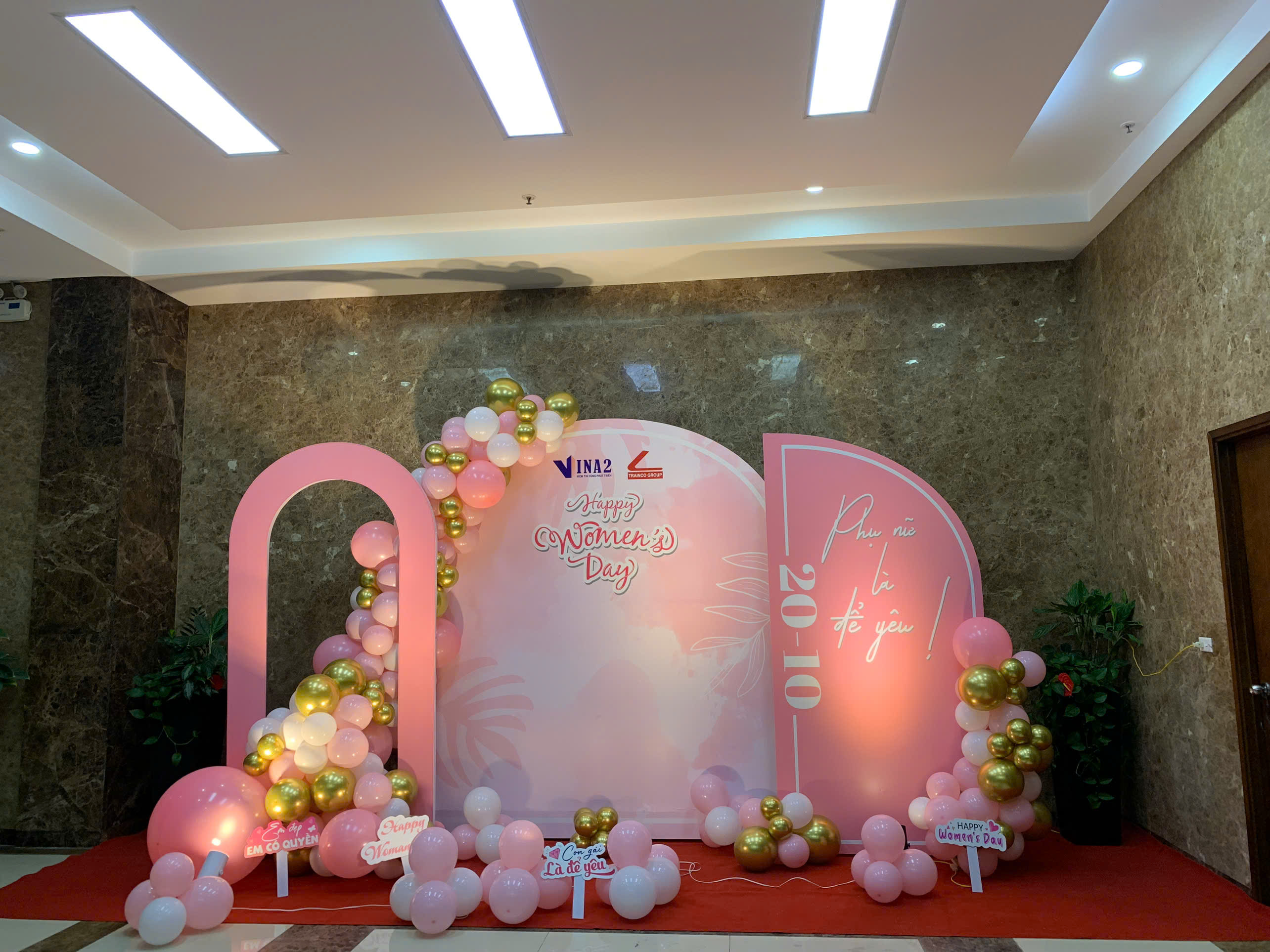 Thi Công Backdrop 20/10 Hà Nội